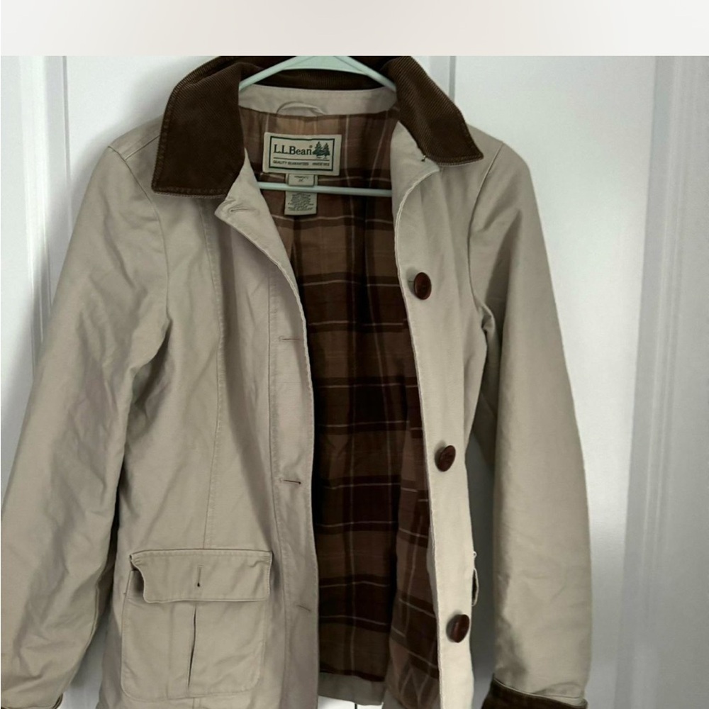 L.L. Bean Beige Barn Jacket - Picture 3 of 5